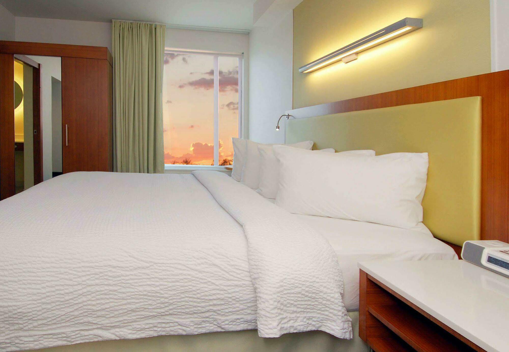 Springhill Suites By Marriott Las Vegas North Speedway Zimmer foto